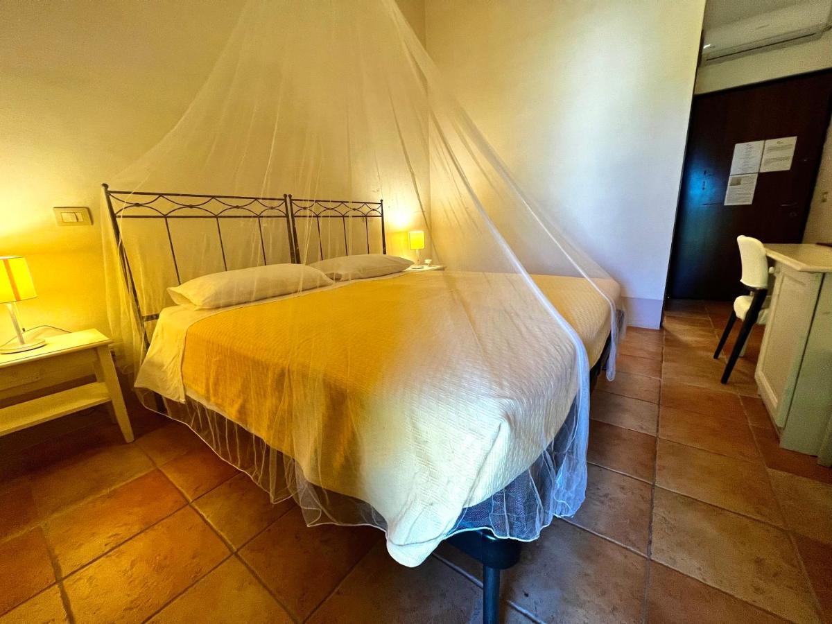 Masseria Li Campi Кавалино ди Лече Стая снимка