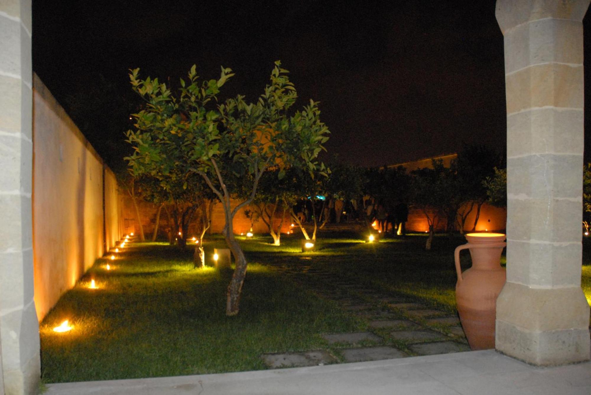 Masseria Li Campi Кавалино ди Лече Екстериор снимка