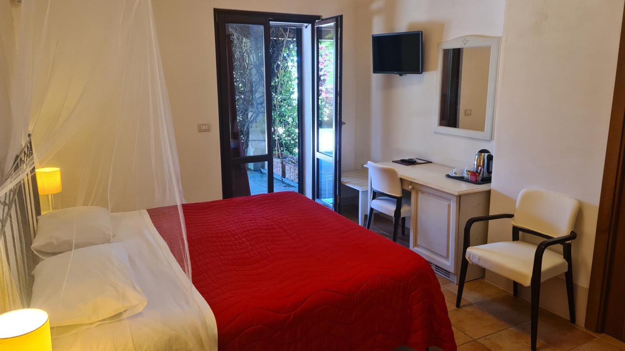 Masseria Li Campi Кавалино ди Лече Екстериор снимка