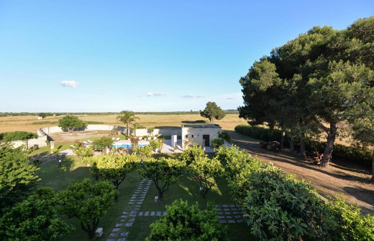 Masseria Li Campi Кавалино ди Лече Екстериор снимка