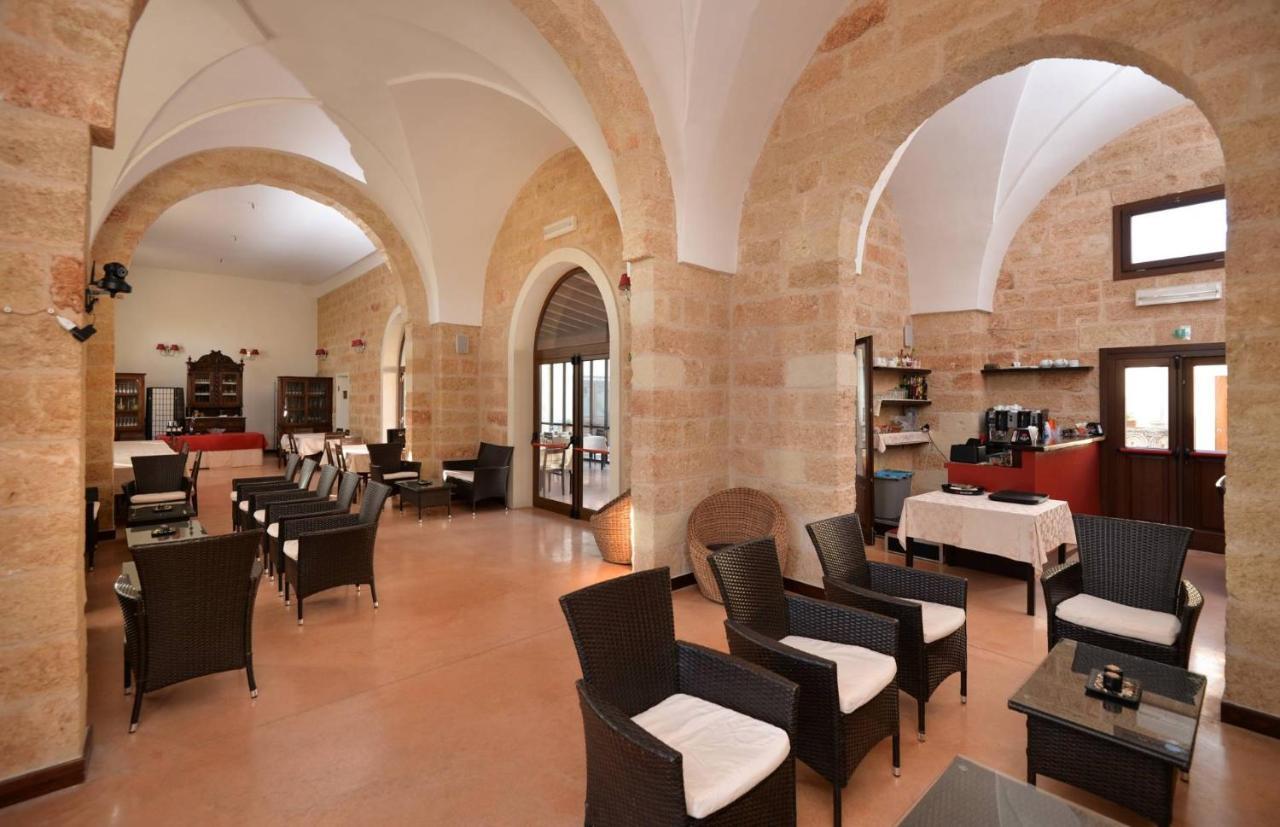 Masseria Li Campi Кавалино ди Лече Екстериор снимка