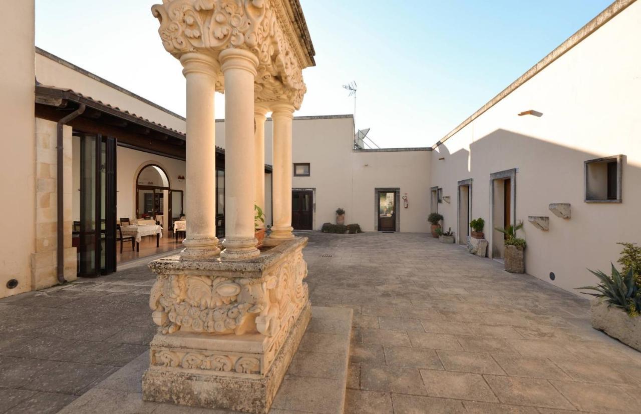 Masseria Li Campi Кавалино ди Лече Екстериор снимка