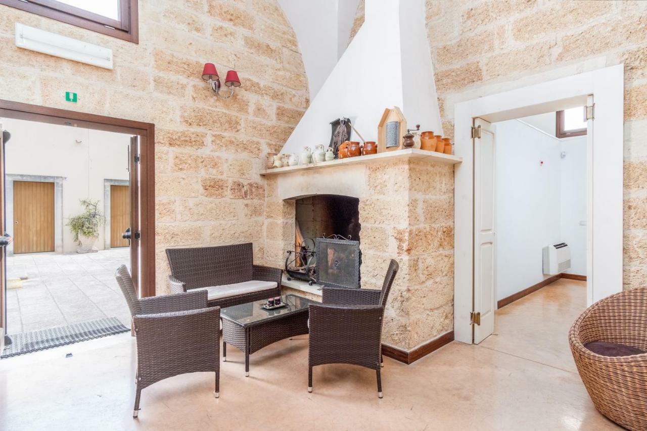Masseria Li Campi Кавалино ди Лече Екстериор снимка