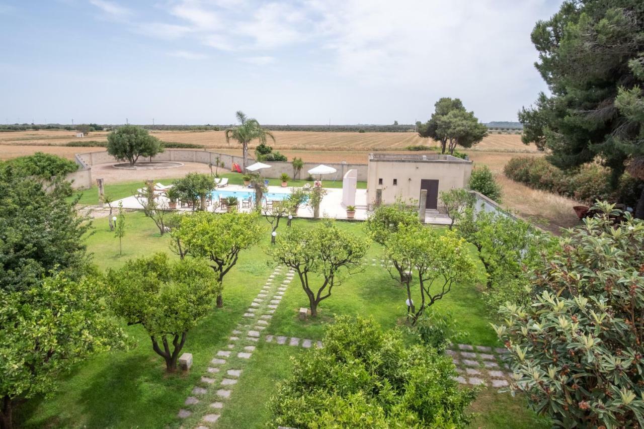 Masseria Li Campi Кавалино ди Лече Екстериор снимка
